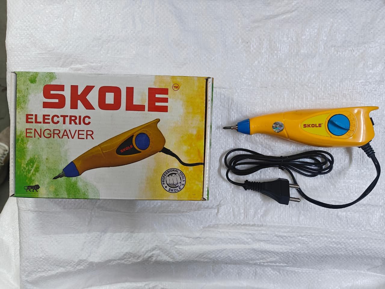 Engraving Machine - Yellow