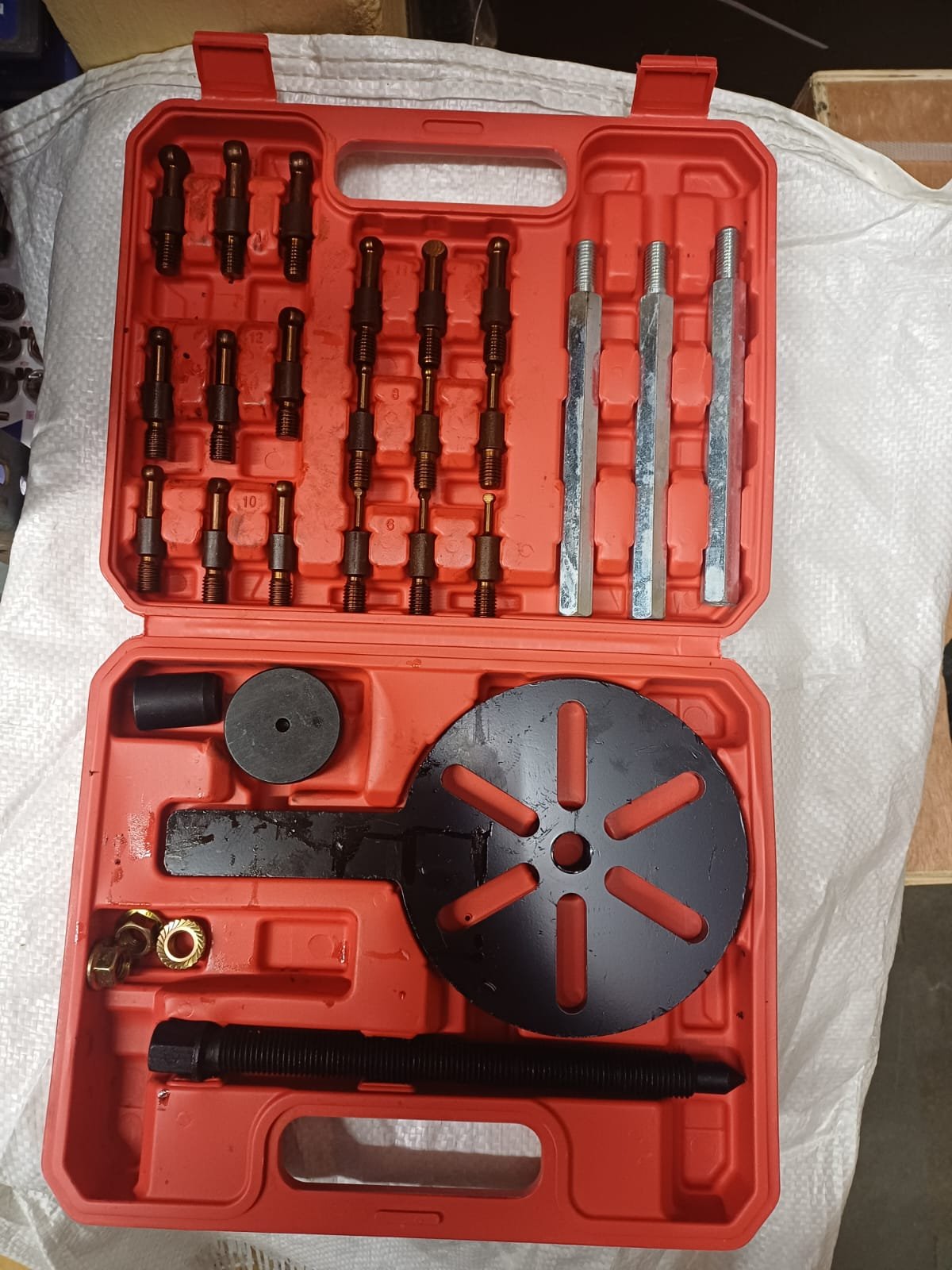 Inner Hole Bearing Puller Kit