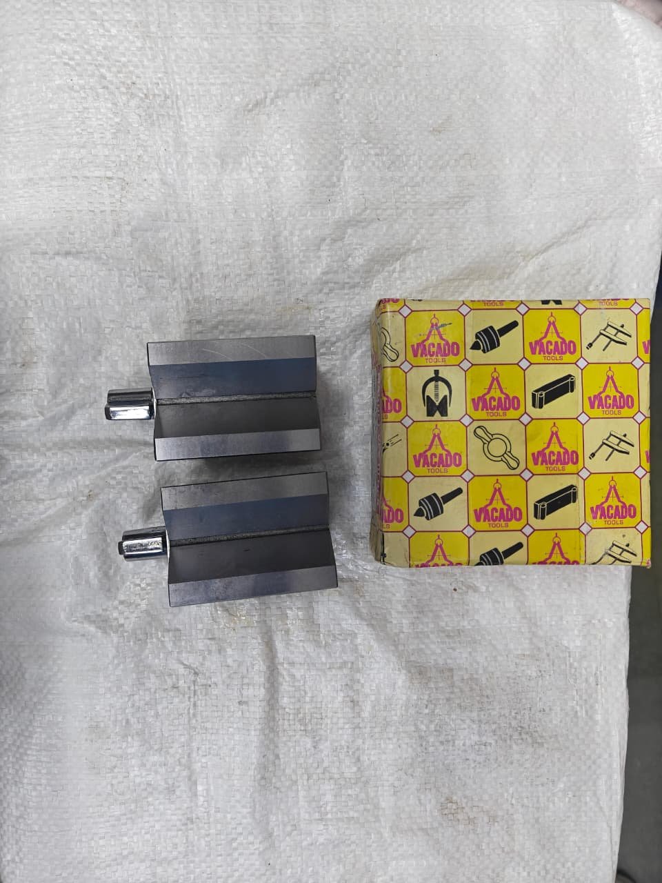 Magnetic Vee Blocks - Image 2
