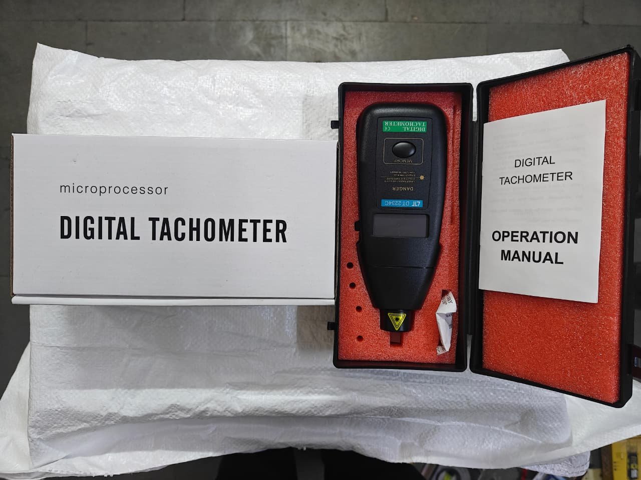Tachometer - Non Contact - Image 2
