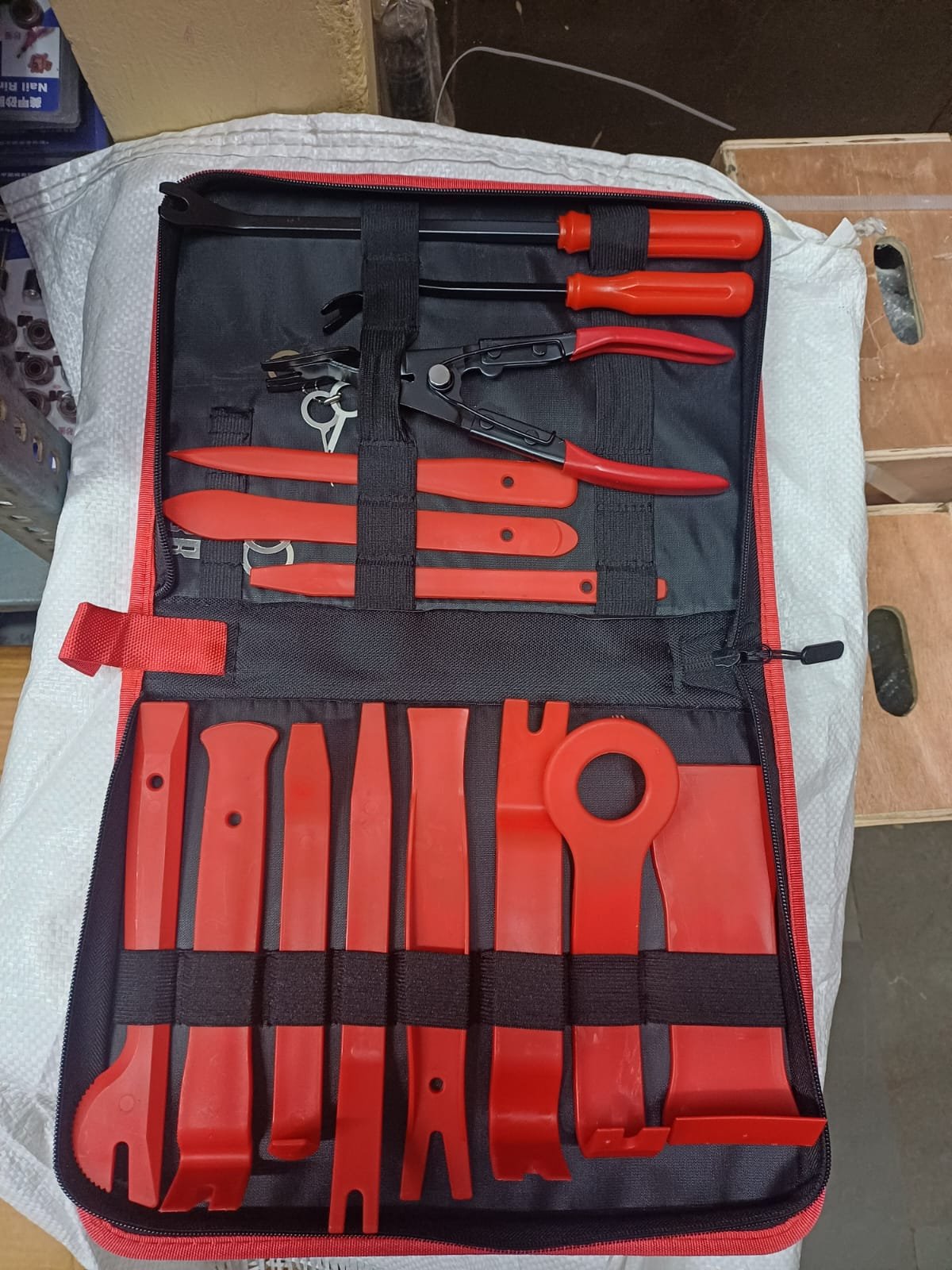 Trim Removal Tool Kit (Set of 19 pcs)